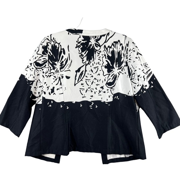 Chicos Blazer 0 Small Black & White  Leah Print Open Front 3/4 Sleeve EUC - Picture 3 of 6